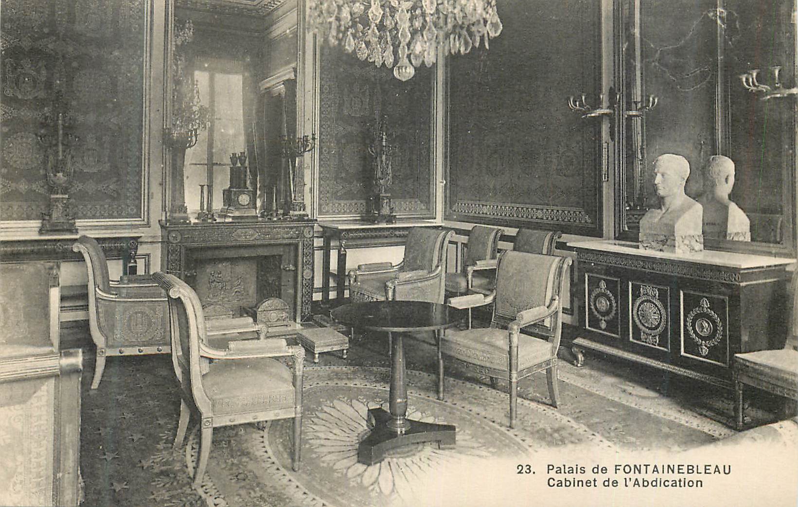 Schloss FONTAINEBLEAU — Cabinet der Abdikation — Nr. 23